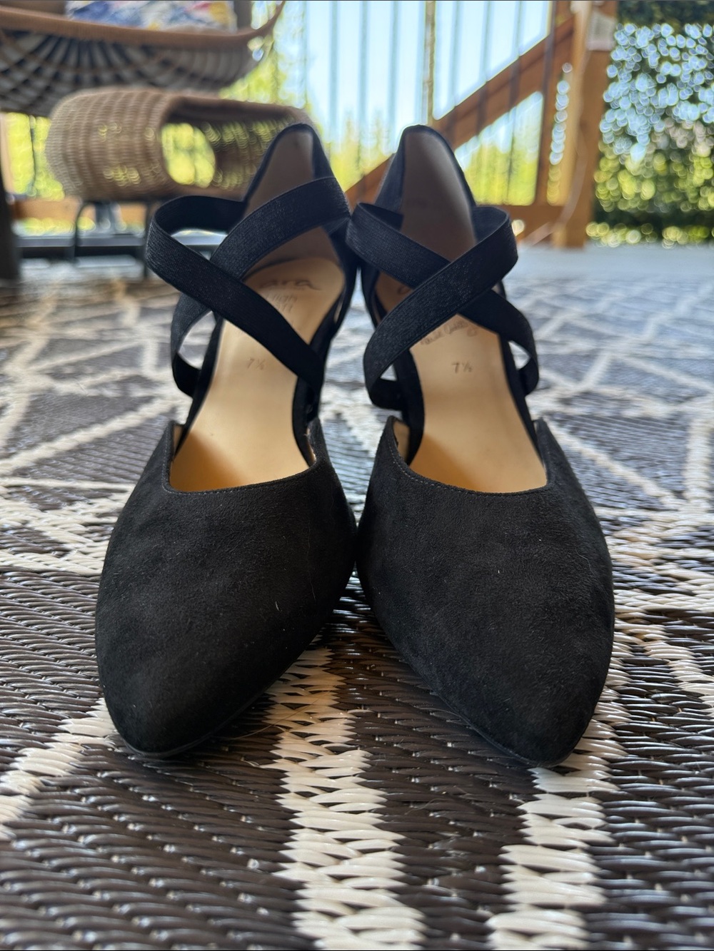 * NWOT*Ara | Felisa High Heels w Criss Cross Straps - Picture 2 of 7